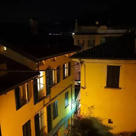 Apartament Holiday In Center